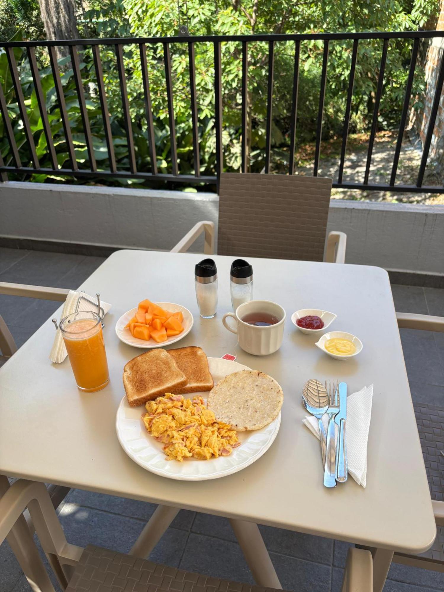 Vita Hotel Boutique Medellín Zewnętrze zdjęcie